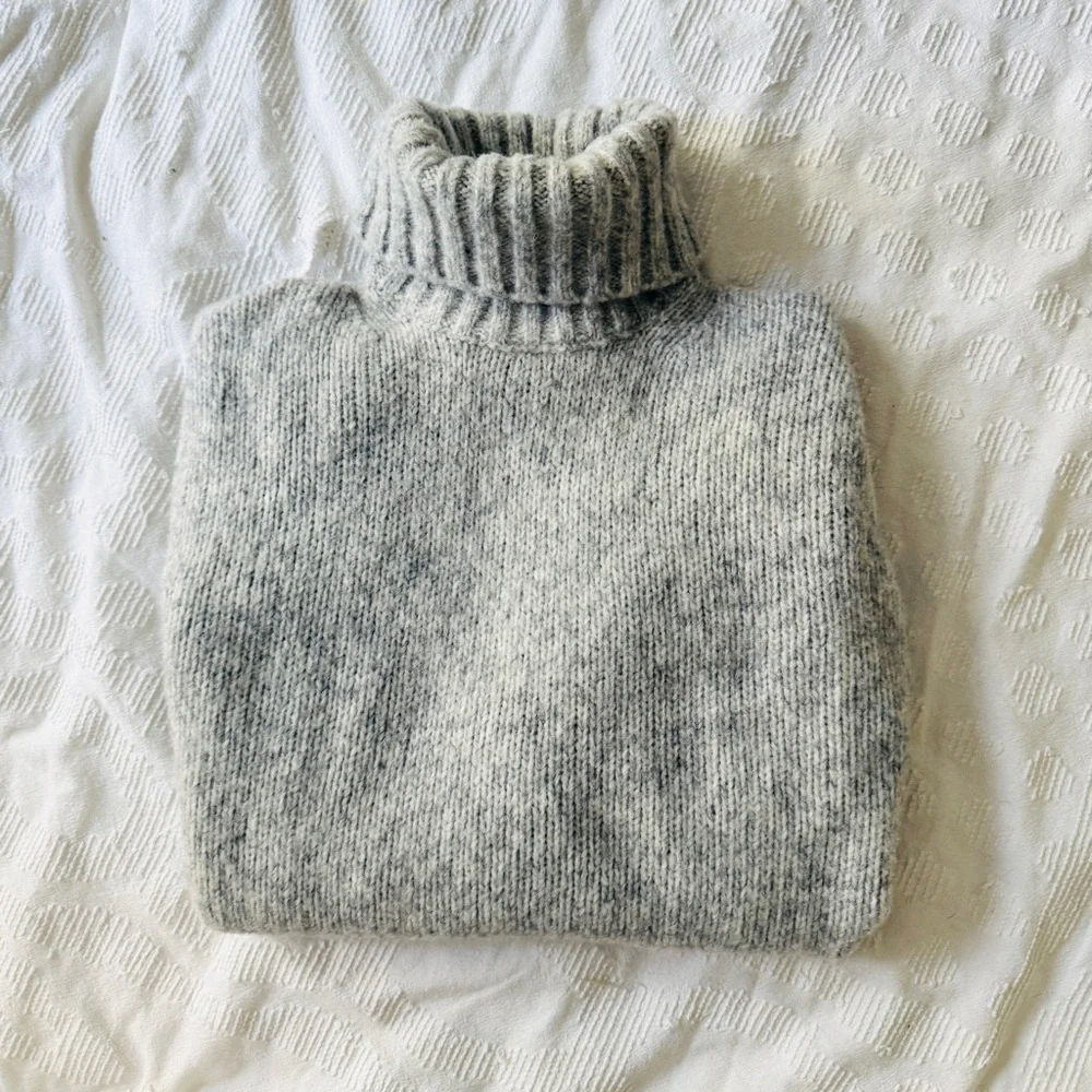 Everlane Softest Gray Chunky Women’s Sweater Size XS/S - Picture 3 of 8